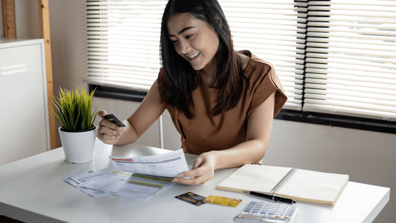 Debt Consolidation Loan vs. Credit Card Refinancing How To Choose