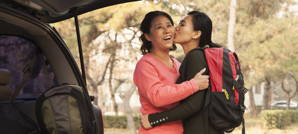 The Right Cosigner Can Save Students Thousands On Their Student Loans