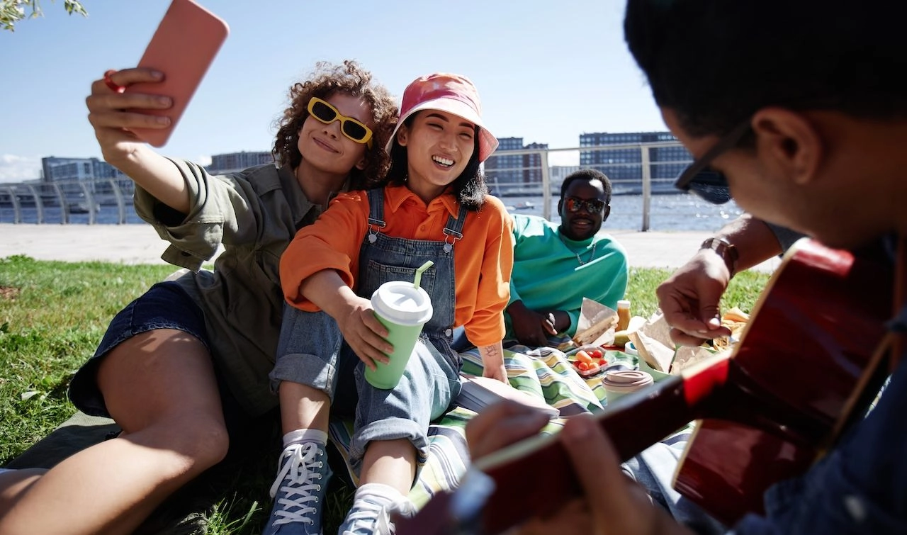 should-you-refinance-private-student-loans-pros-and-cons