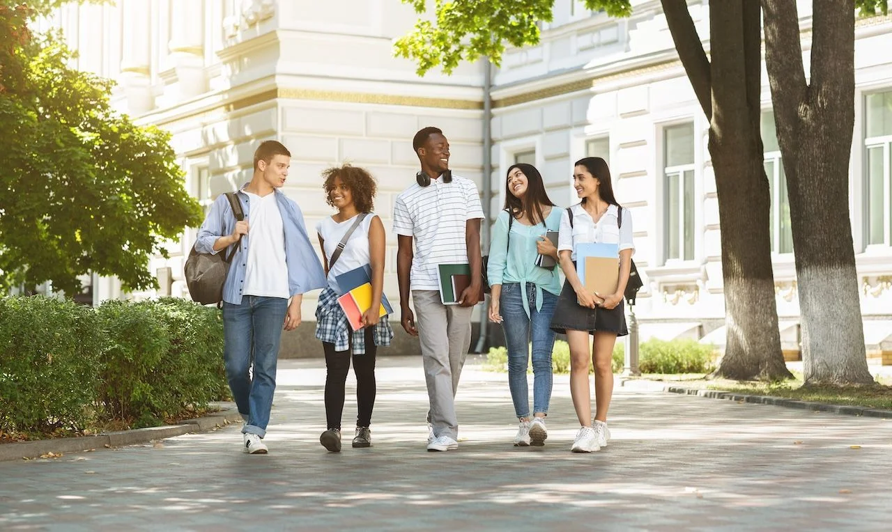 Should I Refinance Federal Student Loans?