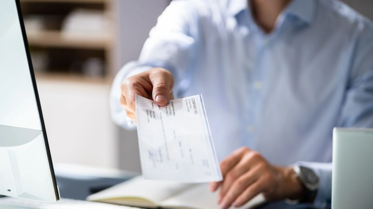 What is early direct deposit?